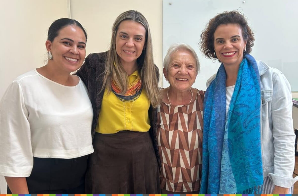 Encontro na secretaria de Educação de BH